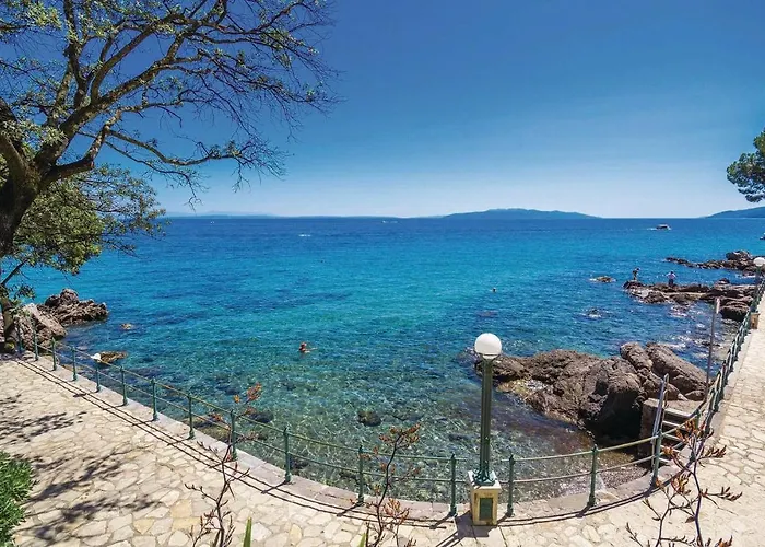 Apartment 3 Bedroom Cozy In Opatija