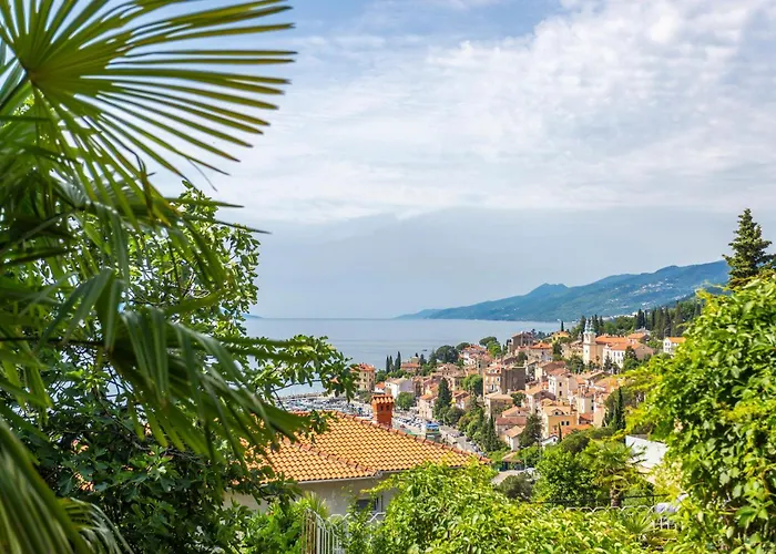 3 Bedroom Cozy In Apartment