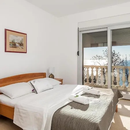Awesome In With 3 Bedrooms&wifi Appartement Opatija