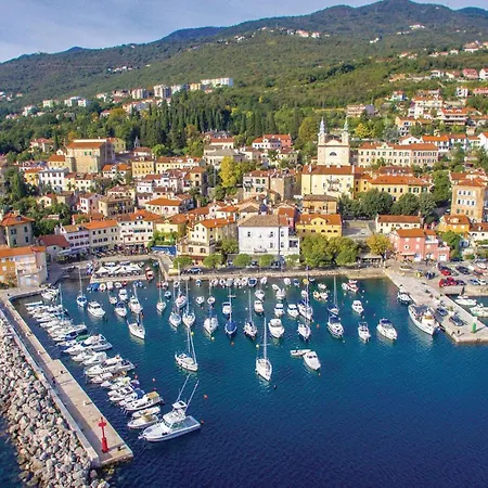Awesome In With 3 Bedrooms&wifi Opatija